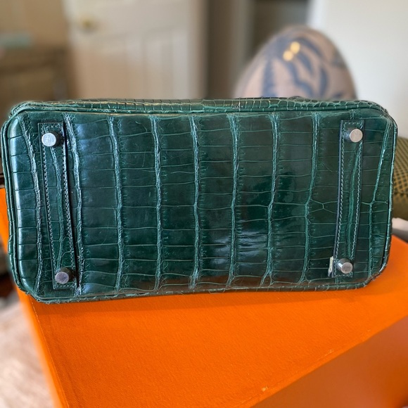 Hermes 30 Birkin in Green Crocodile - Picture 8 of 12